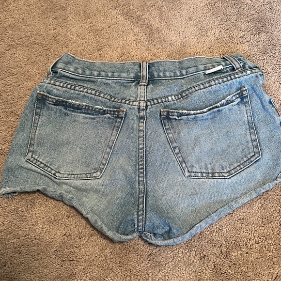 billabong shorts, size 24, great condition! - Picture 2 of 3